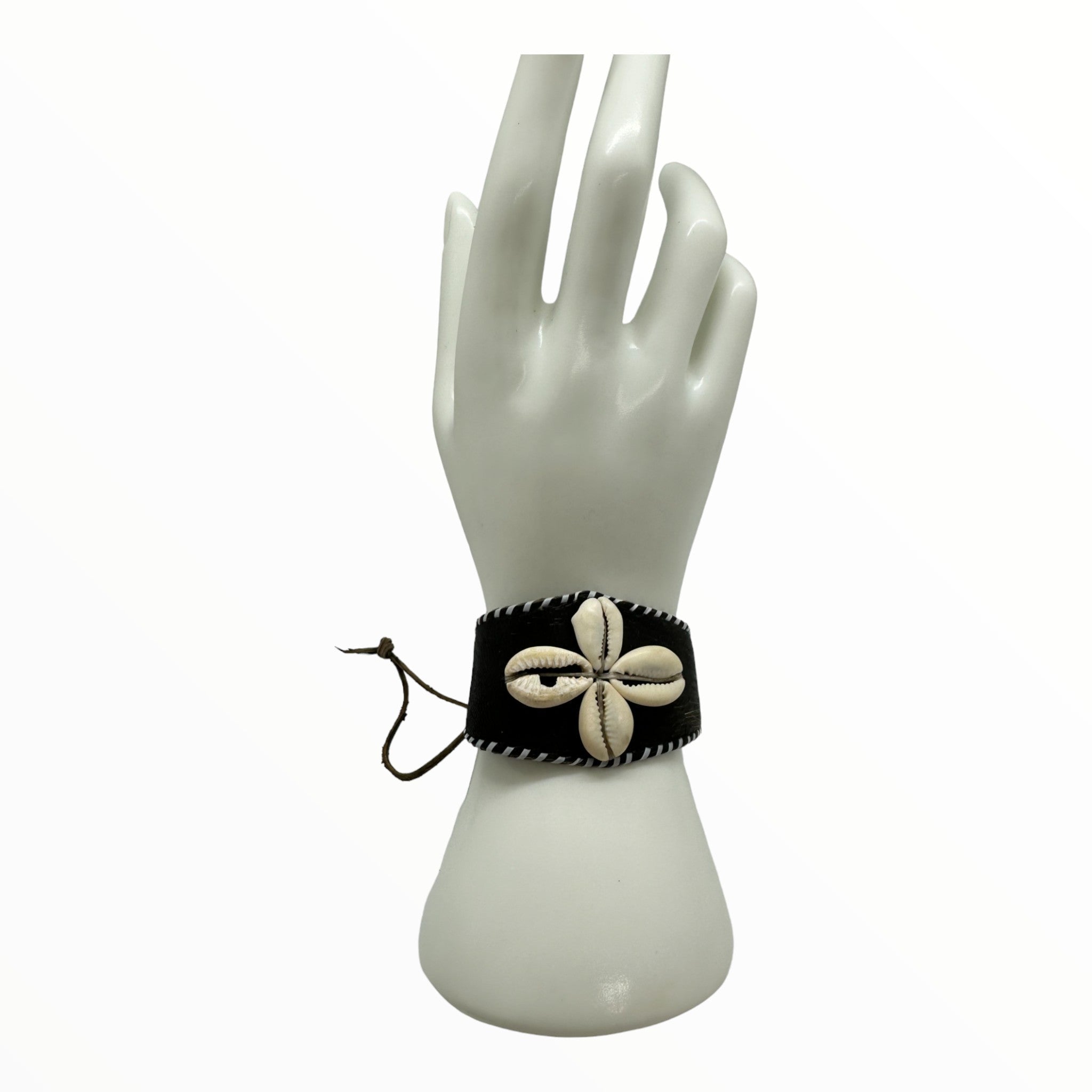 Cowry Shells Leather Bracelet