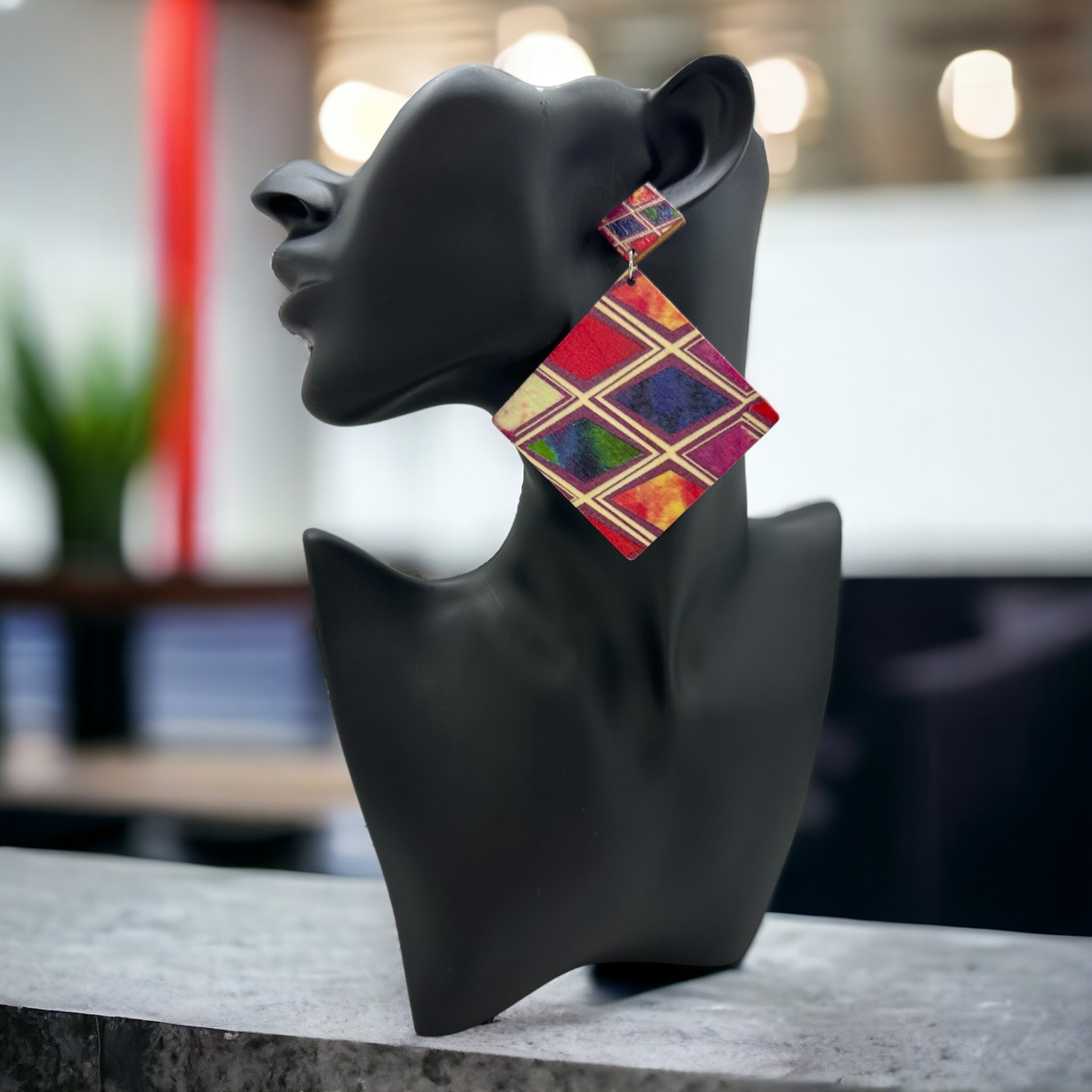 Afrocentric Diamond Shape Earrings (Purple)