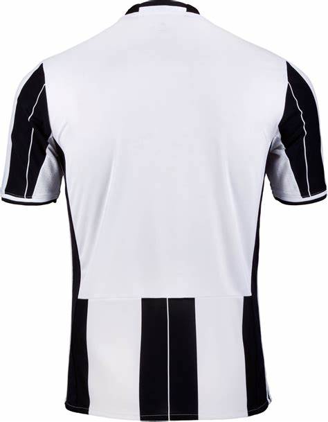 Juventus Home Soccer Jersey - Main Image